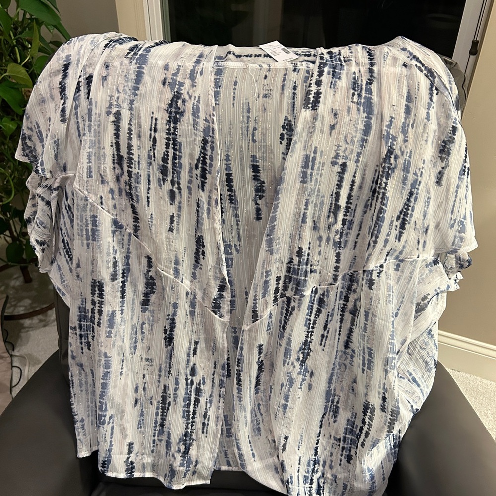 Maurices - White & Blue Ruffled Short Sleeve Kimono - Size 2X/3X  NWT